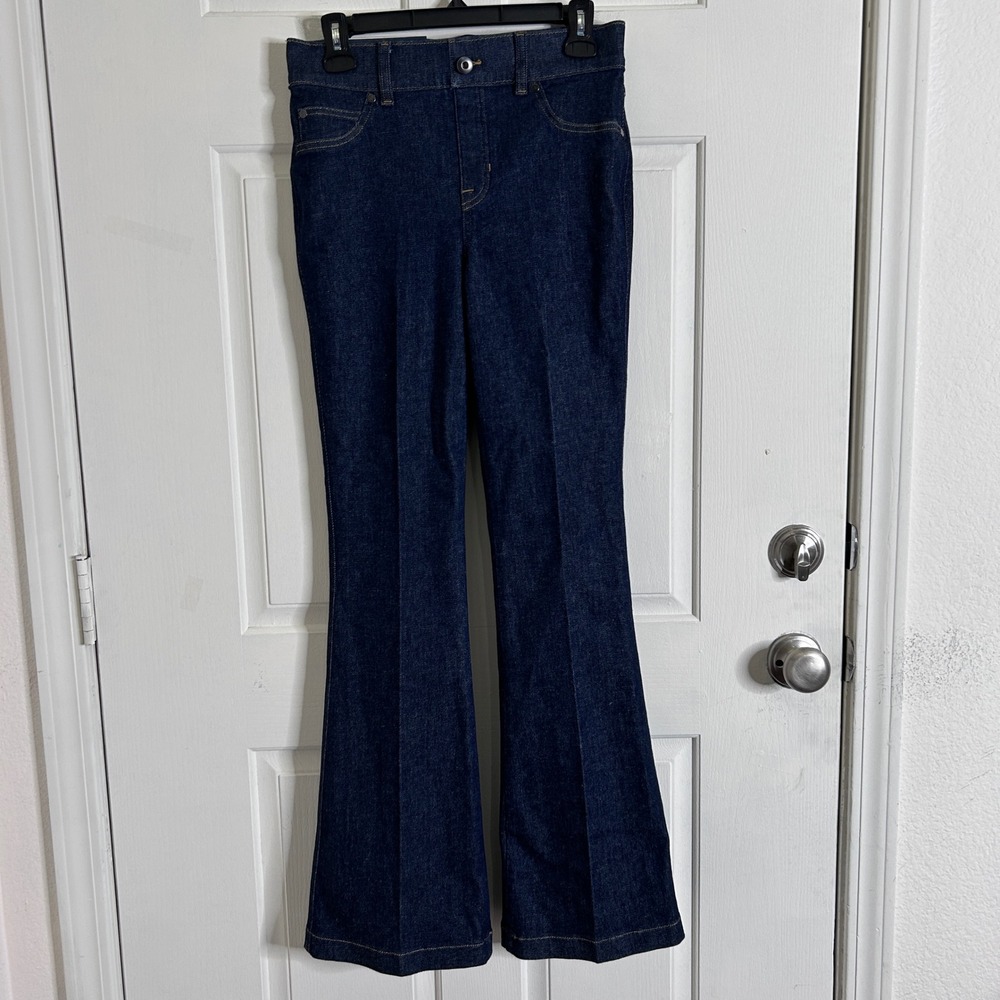 NWT SPANXshape® EveryWear Pull-On‎ Flare Jeans High Rise Stretch Women S Petite